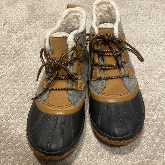 Women sorel boots - Picture 2 of 7